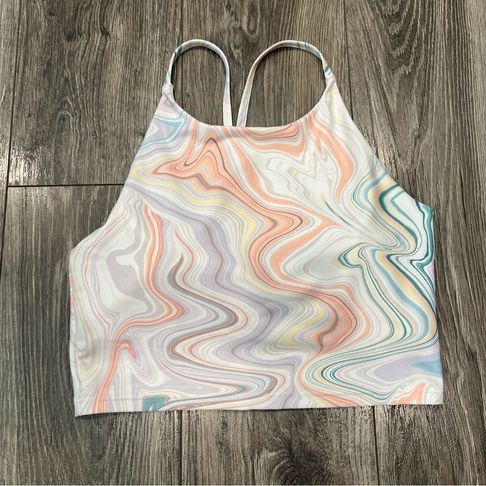 🌸 3/$30 Old Navy Powersoft Swirl Pop Cropped Shelf Bra Tank Top - Picture 2 of 5